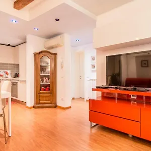 https://ca-rella.hotelslidodijesolo.com